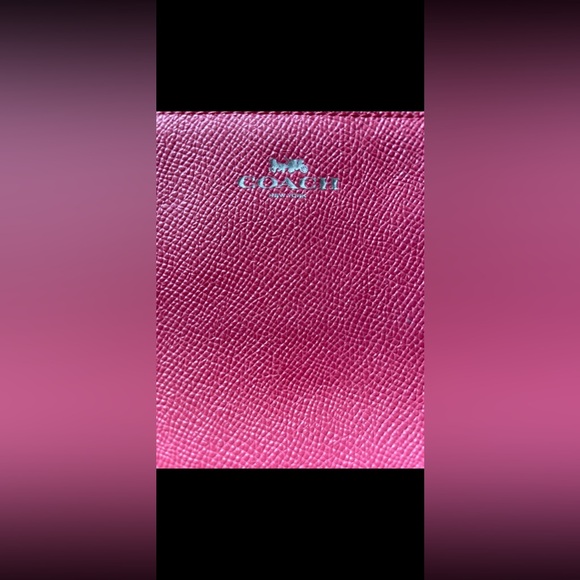 Red Pebble Leather Coach Wallet - Picture 3 of 10